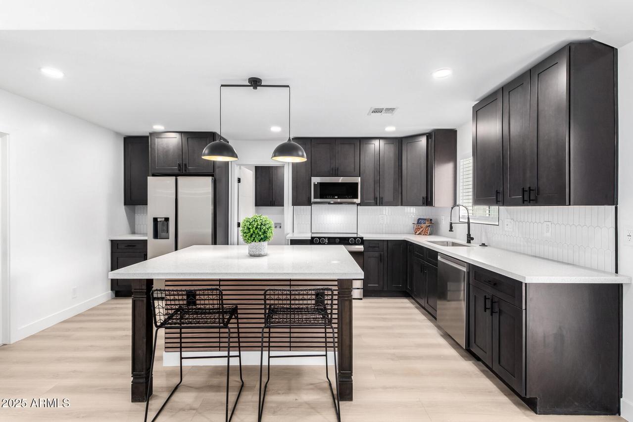 2415 E Jacinto Ave., Mesa, AZ 85204