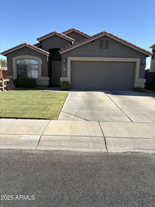 2209 N 105th Ave., Avondale, AZ 85392
