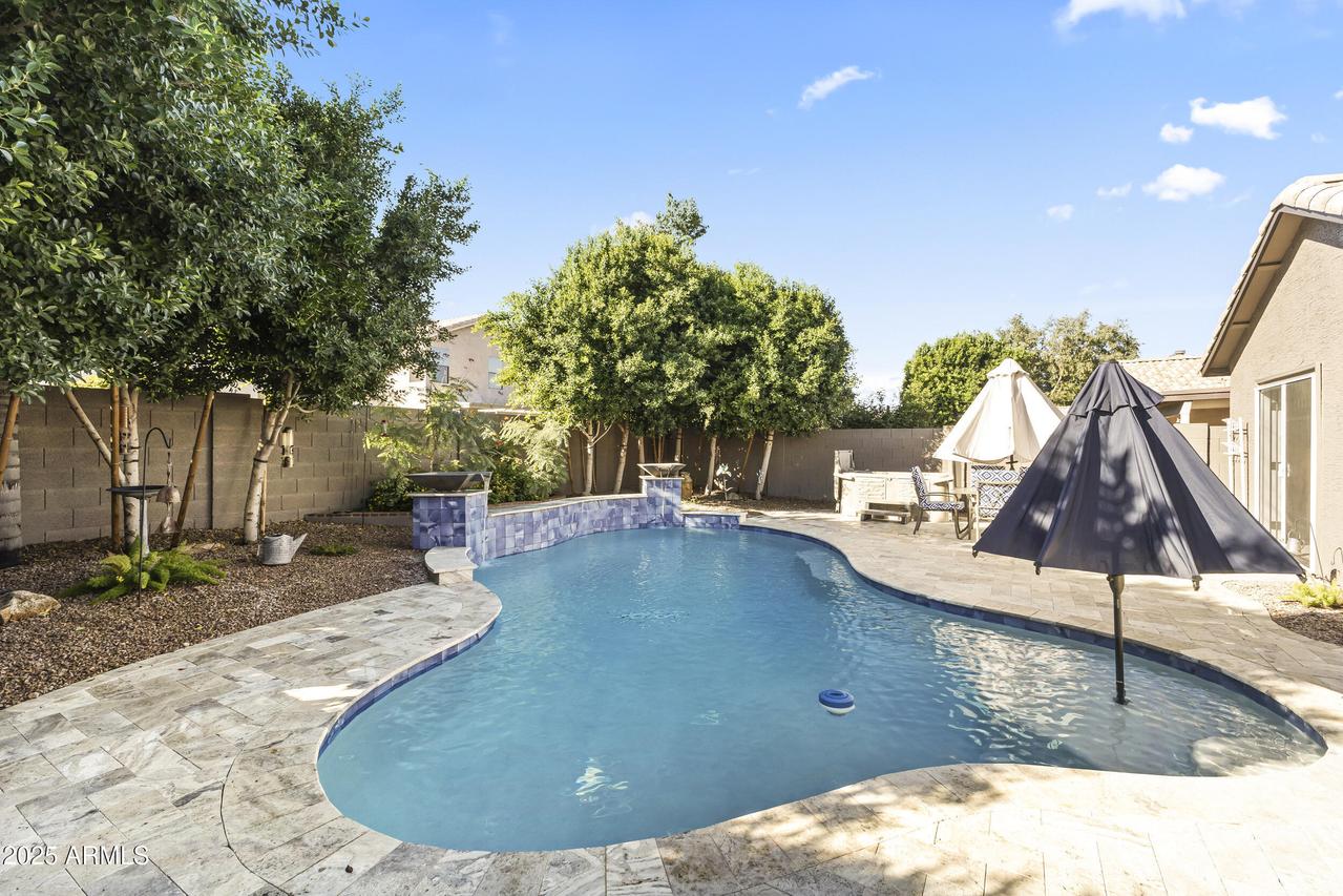 3547 W Fallen Leaf Ln., Glendale, AZ 85310