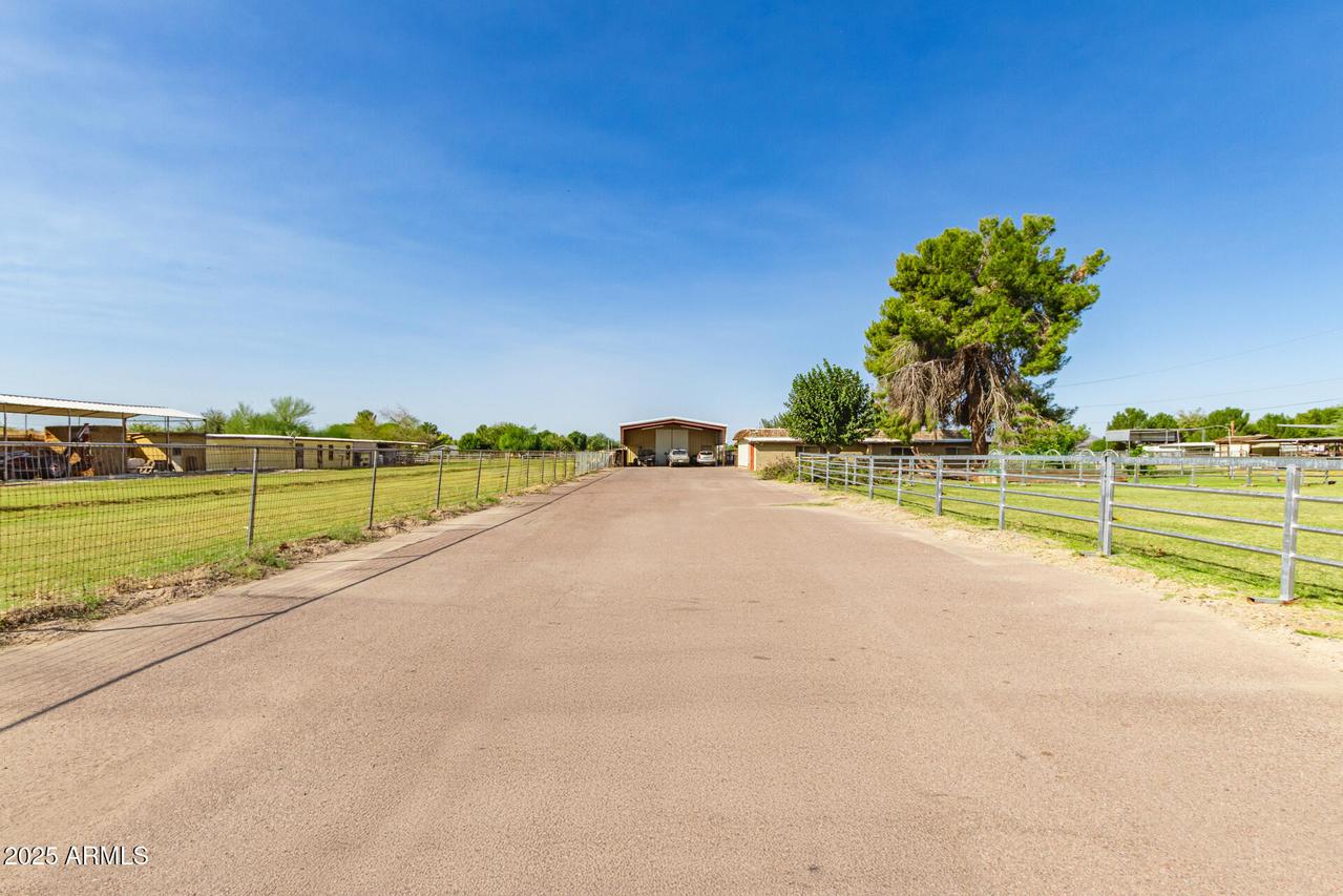 2300 S Jackrabbit Trail, Buckeye, AZ 85326