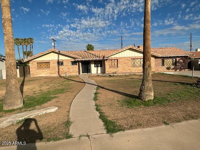 2515 S Palm Dr., Tempe, AZ 85282