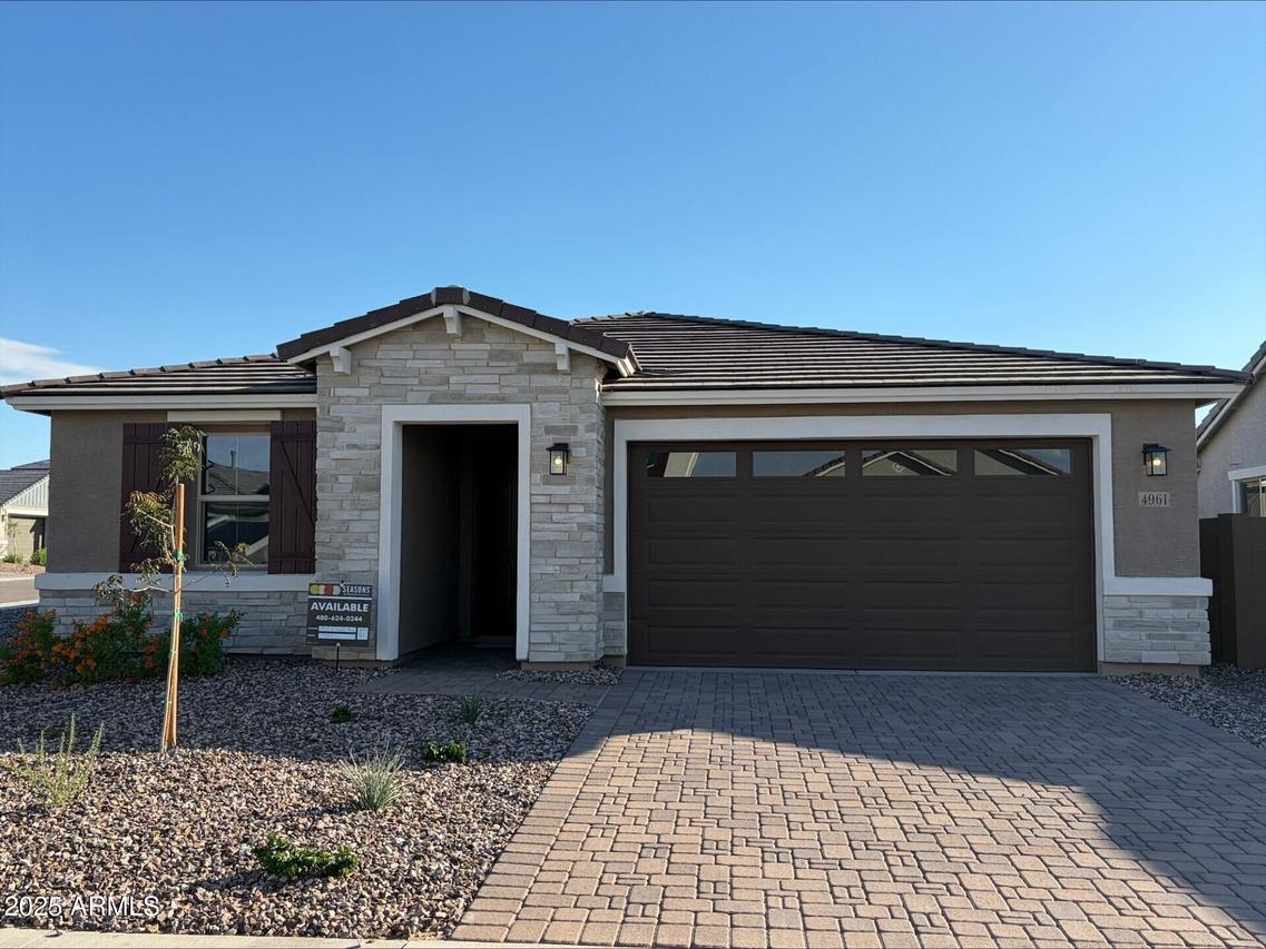 4961 W Chuck Box Rd., Laveen, AZ 85339