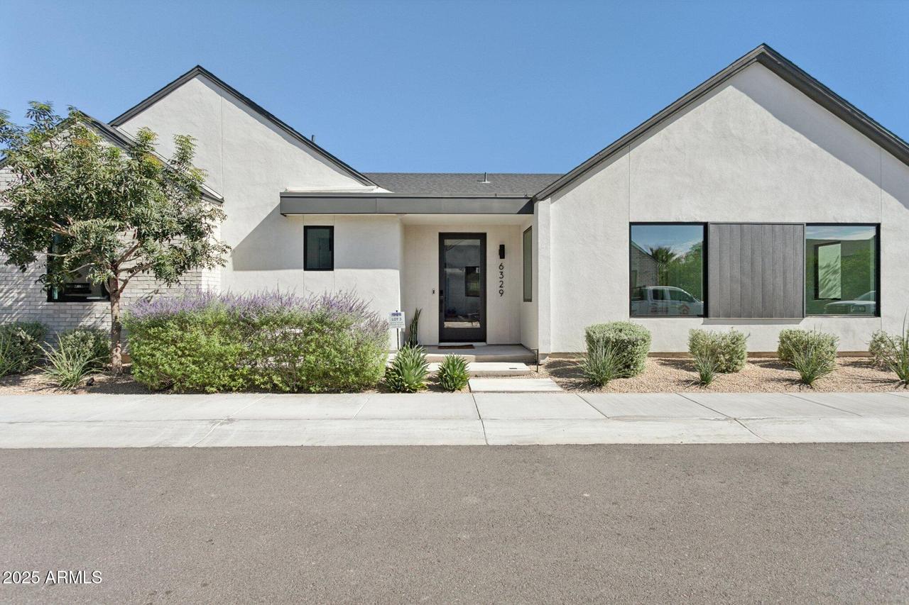6329 N 10th Dr., Phoenix, AZ 85013