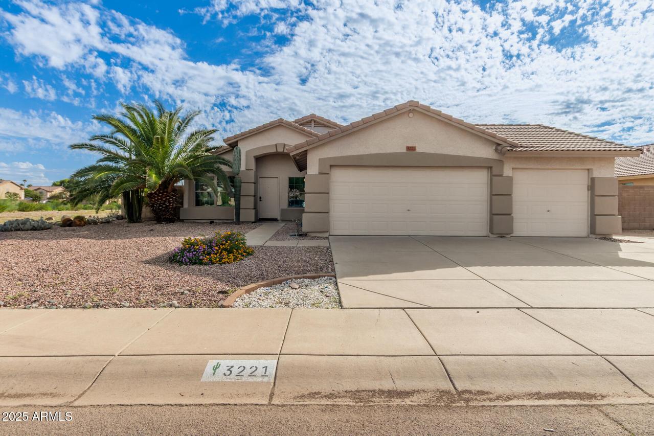 3221 W Beaubien Dr., Phoenix, AZ 85027