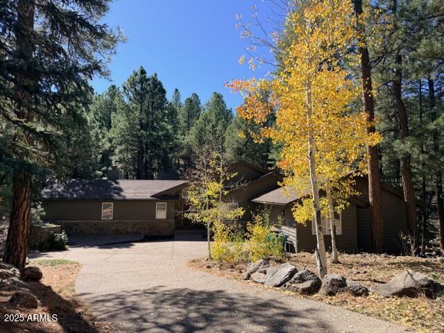 2777 Bear Howard, Flagstaff, AZ 86005