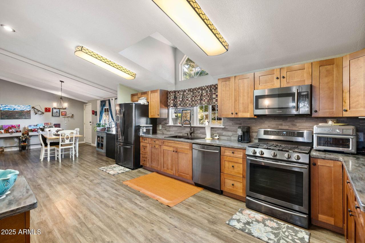 15325 S Cordes Lakes Dr., Mayer, AZ 86333