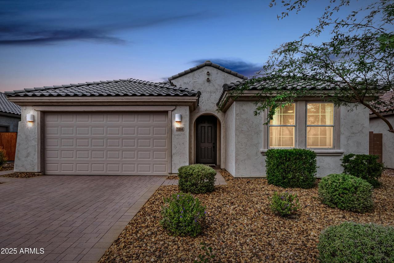 1894 W Summer Ln., San Tan Valley, AZ 85144