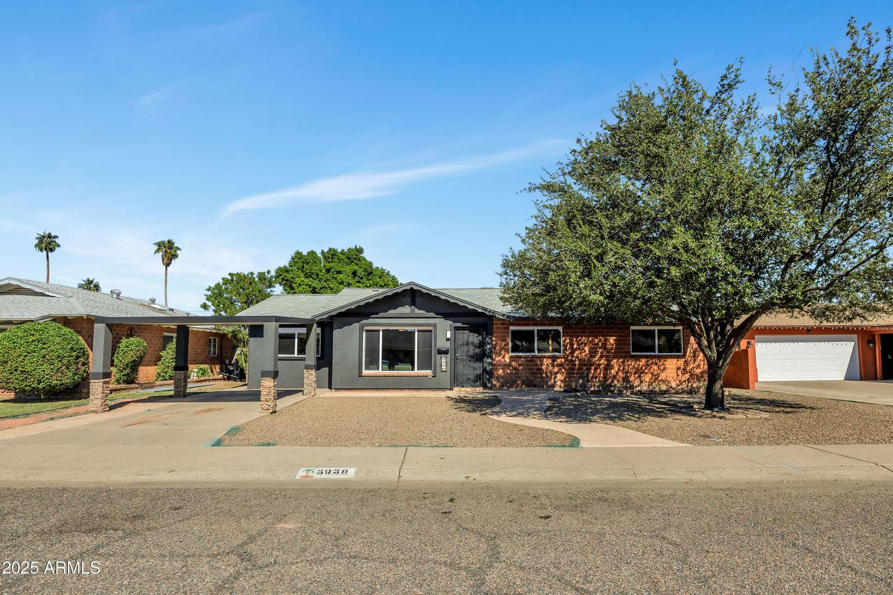 3930 W Stella Ln., Phoenix, AZ 85019