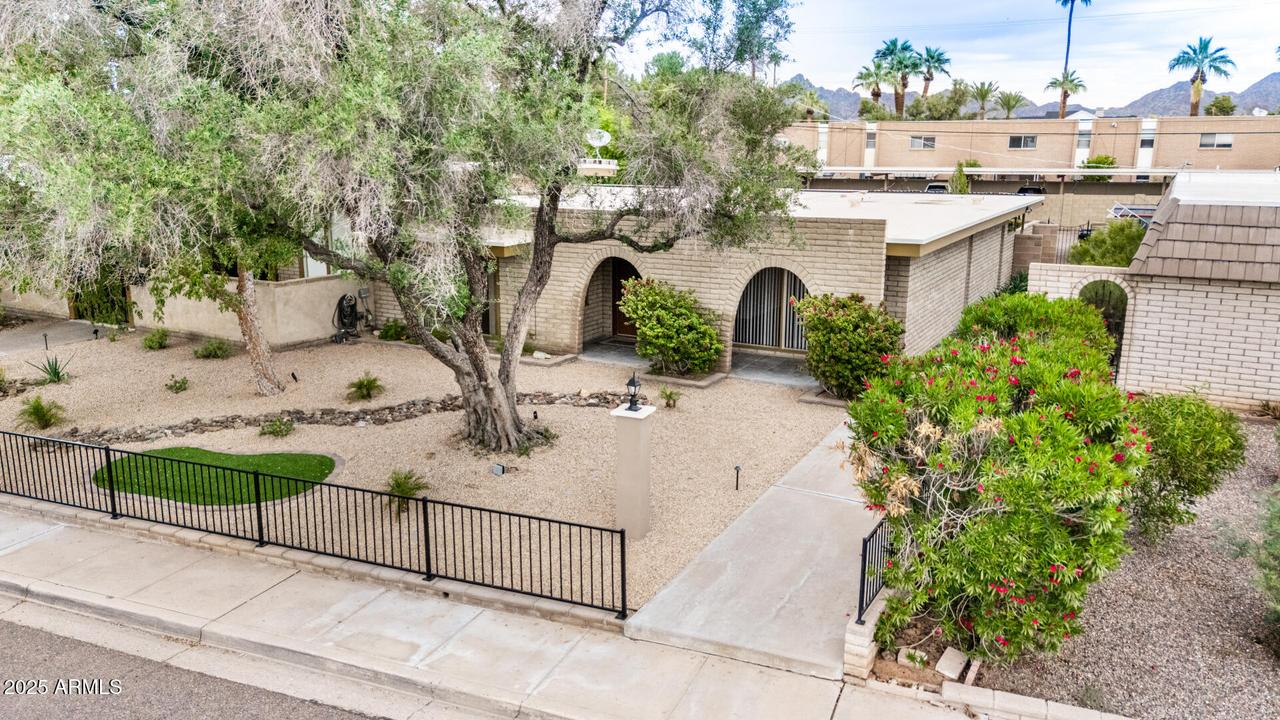 3738 E Montecito Ave., Phoenix, AZ 85018