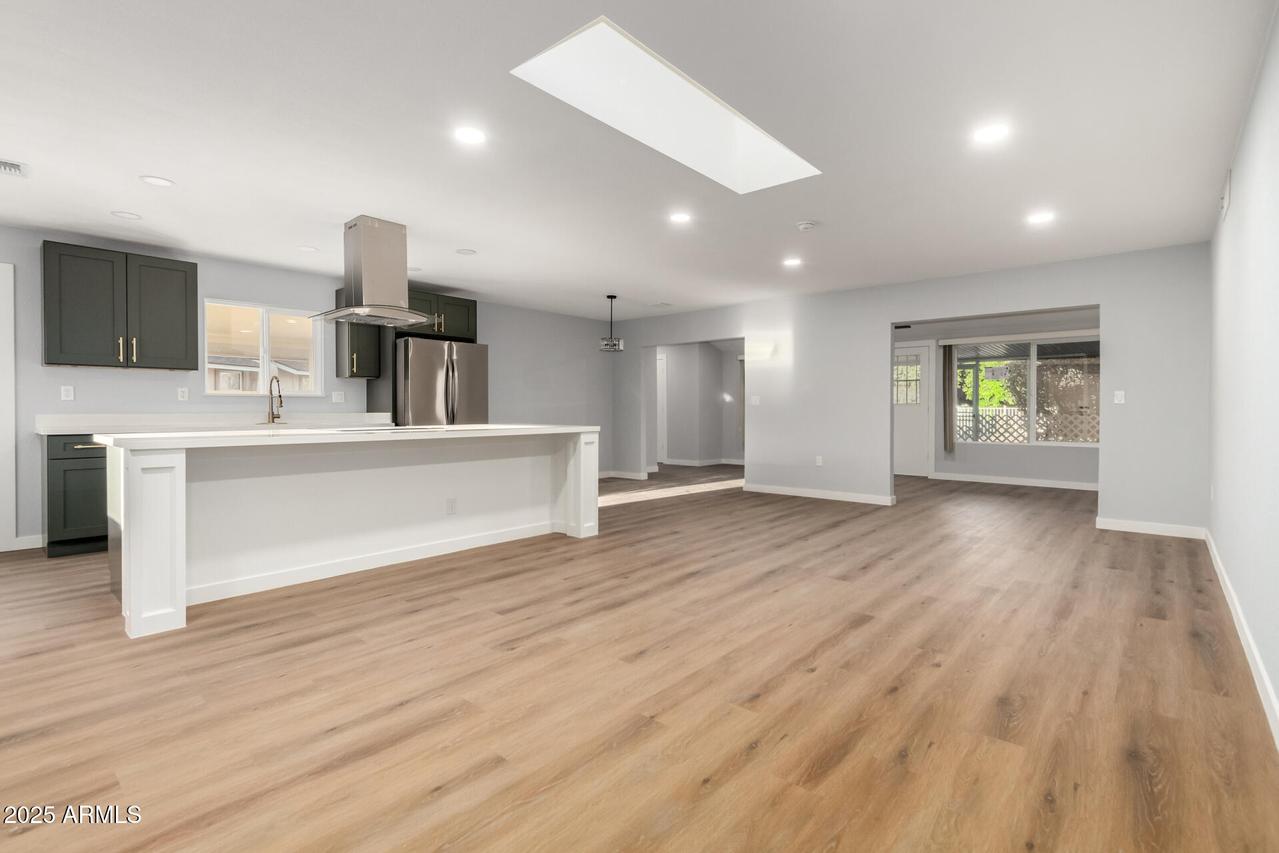 10210 W Charter Oak Dr., Sun City, AZ 85351