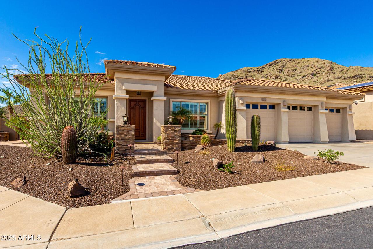 16030 S 27th Dr., Phoenix, AZ 85045