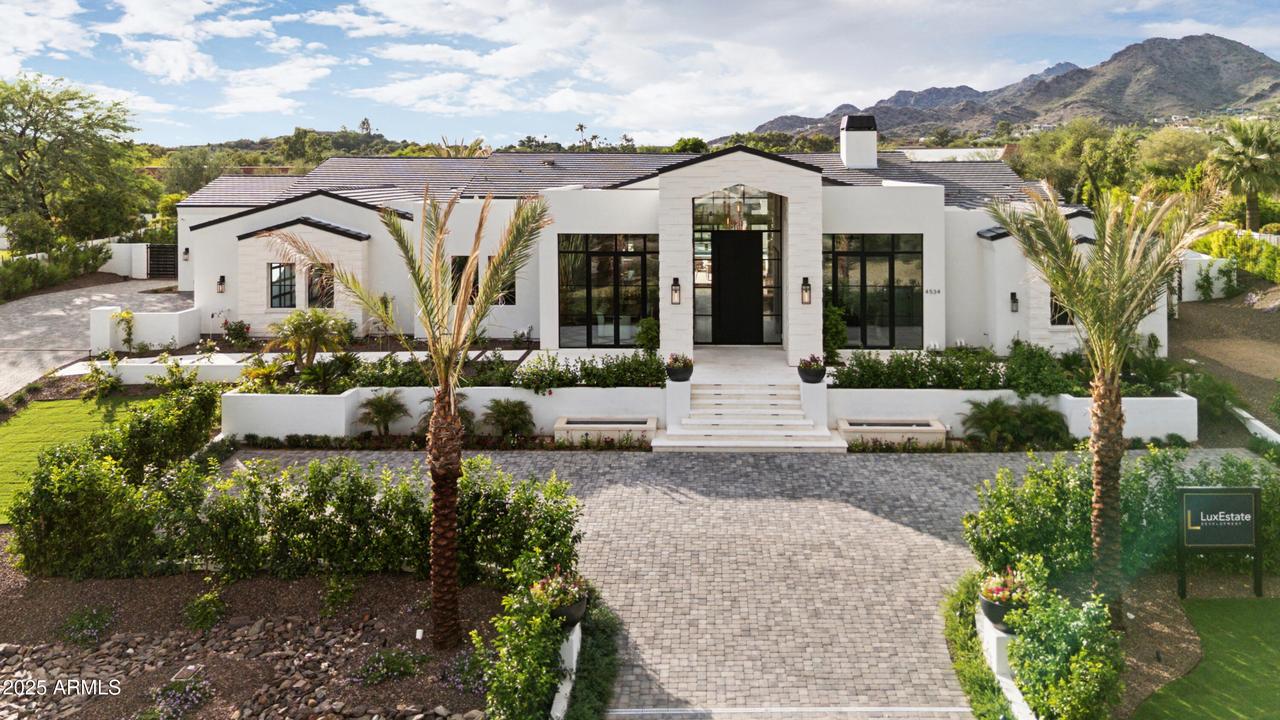 4534 E Pebble Ridge Rd., Paradise Valley, AZ 85253