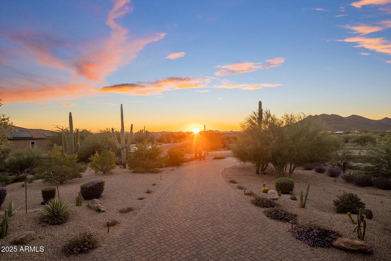 35501 N Rolling Creek Dr., Cave Creek, AZ 85331