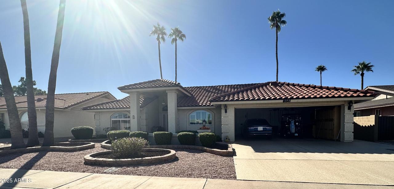 8041 E Lakeview Ave., Mesa, AZ 85209