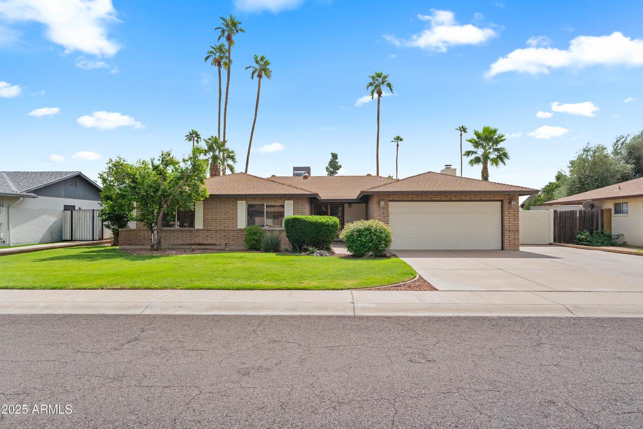 5219 W El Caminito Dr., Glendale, AZ 85302