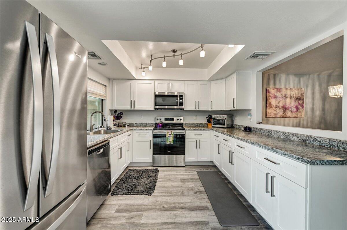 16063 N 26th Ave., Phoenix, AZ 85023