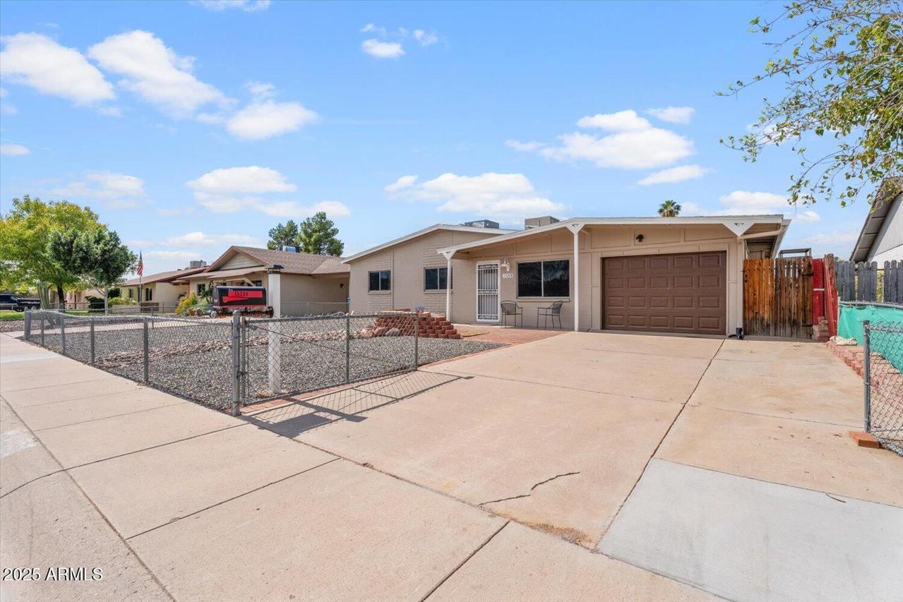 15208 N 28th Ave., Phoenix, AZ 85053