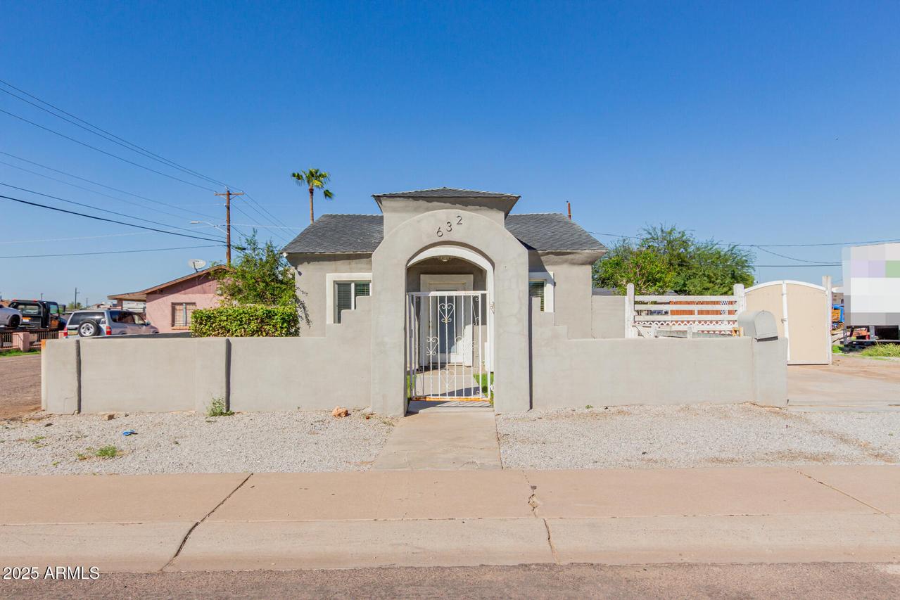 632 W Jones Ave., Phoenix, AZ 85041