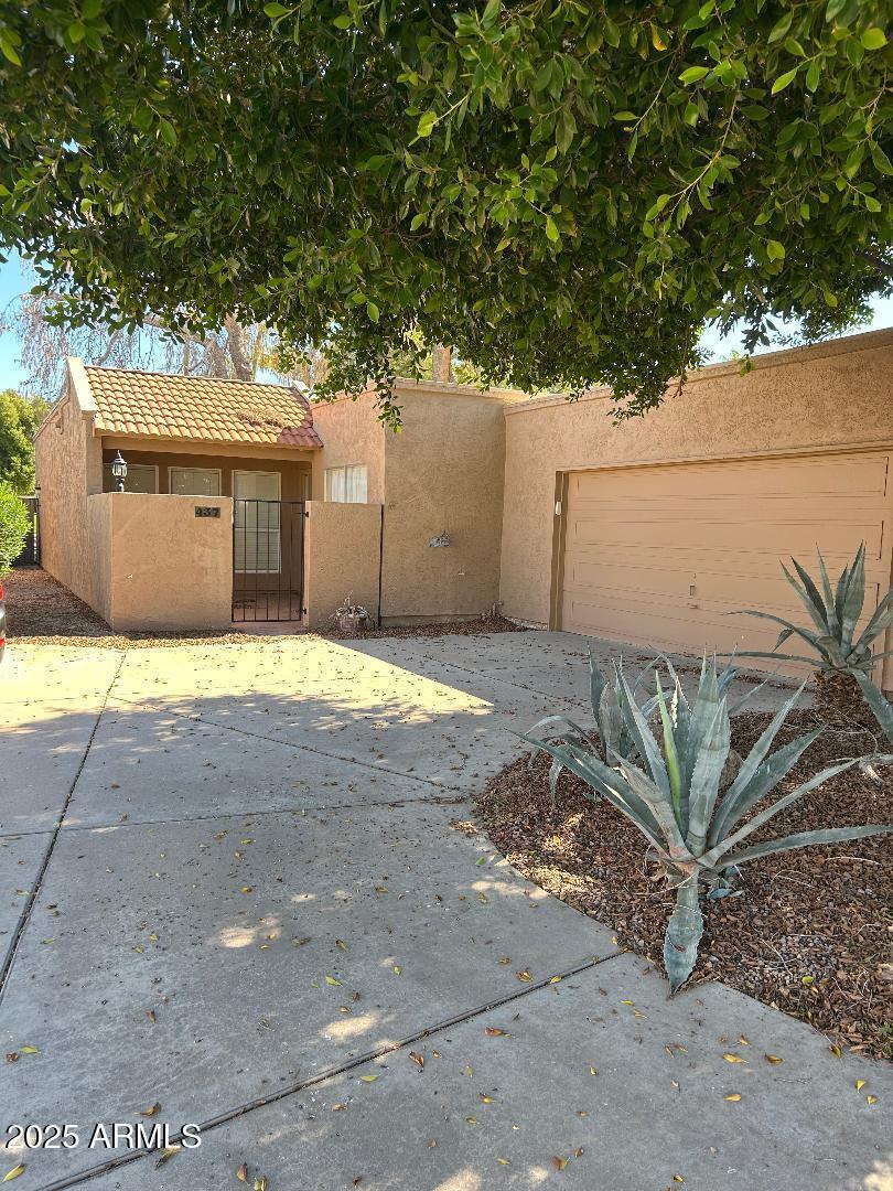 437 Leisure World, Mesa, AZ 85206