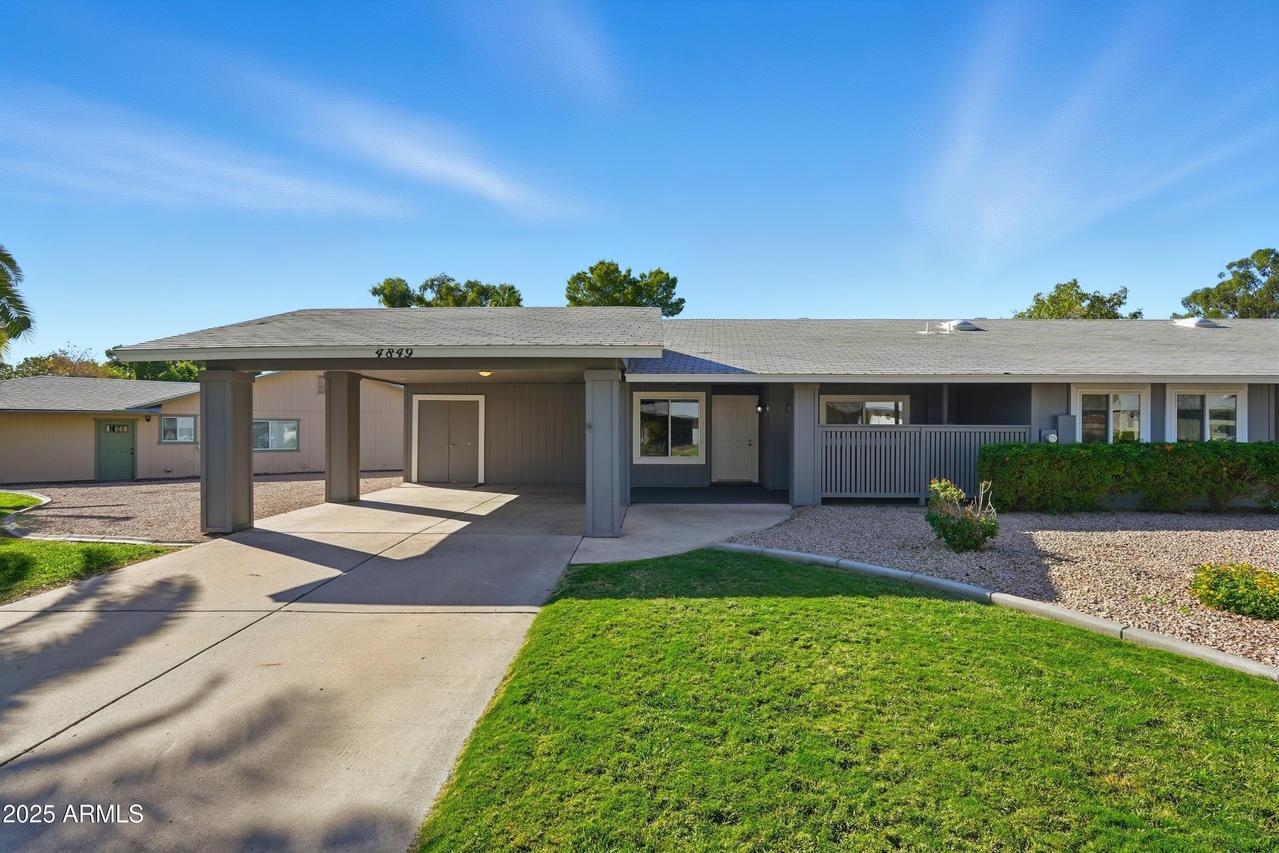 4849 E Lake Point Cir., Phoenix, AZ 85044
