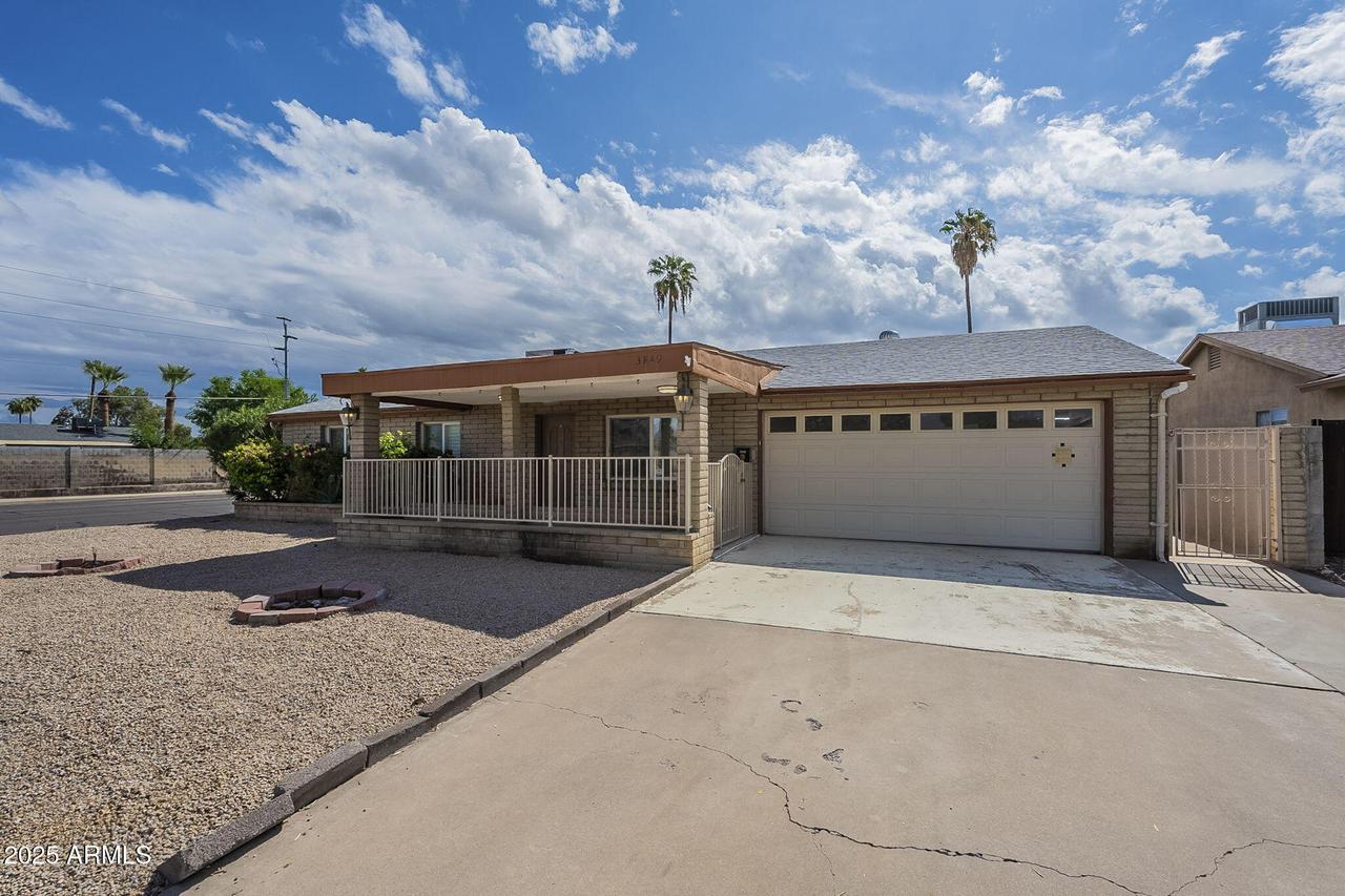3849 E Sheena Dr., Phoenix, AZ 85032