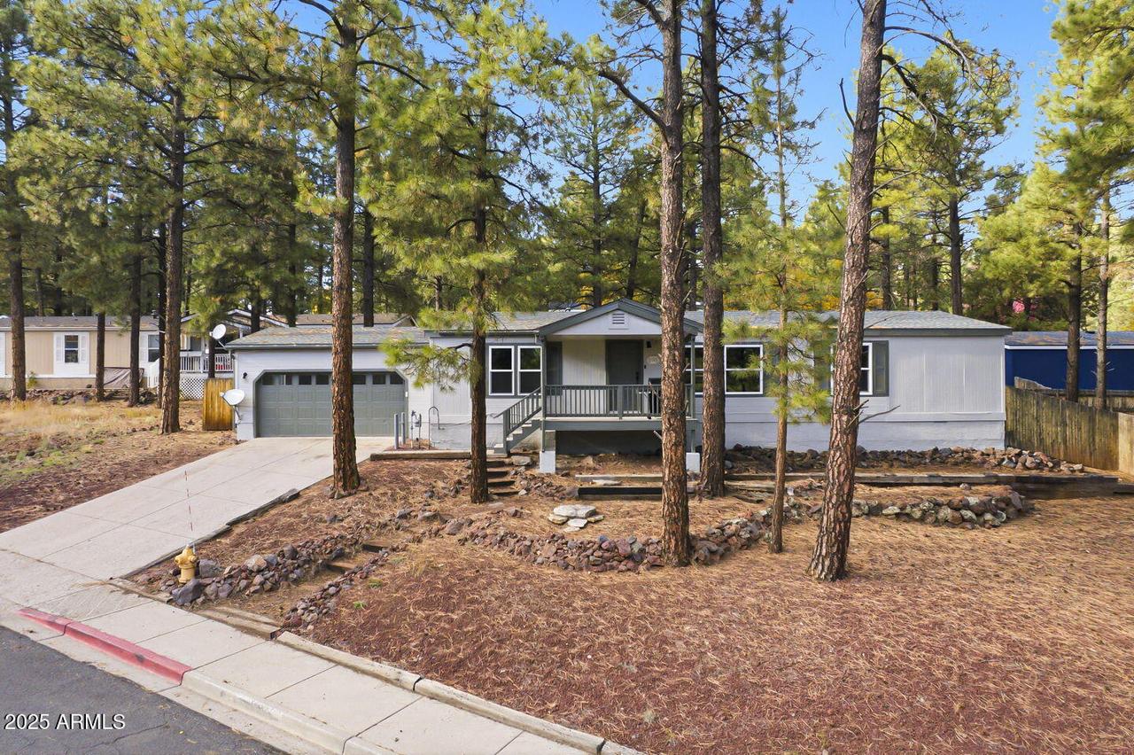 2182 W Topeka Ave., Flagstaff, AZ 86001