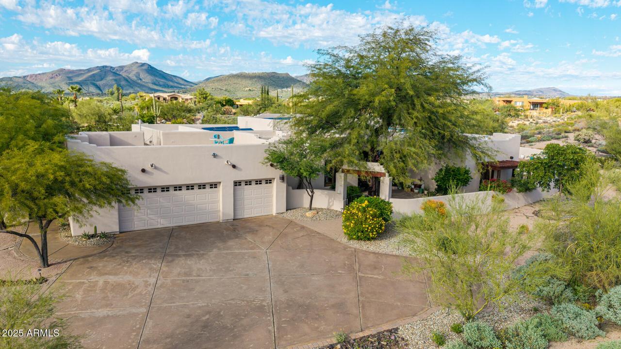 9225 E Lazywood Pl., Carefree, AZ 85377