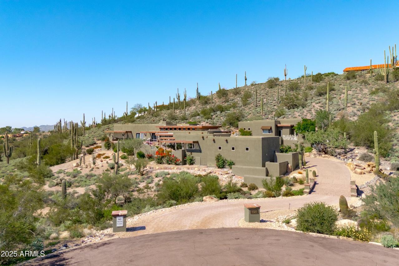 8320 E Concho Ln., Carefree, AZ 85377