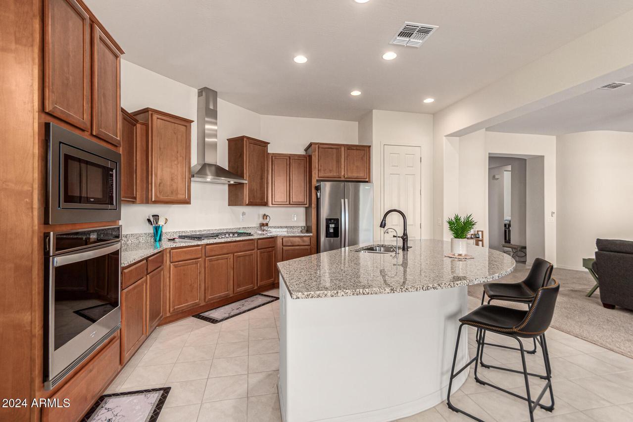 7266 W Meadowlark Way, Florence, AZ 85132