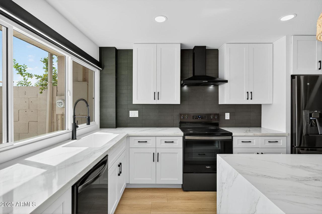 5020 N 83rd St., Scottsdale, AZ 85250
