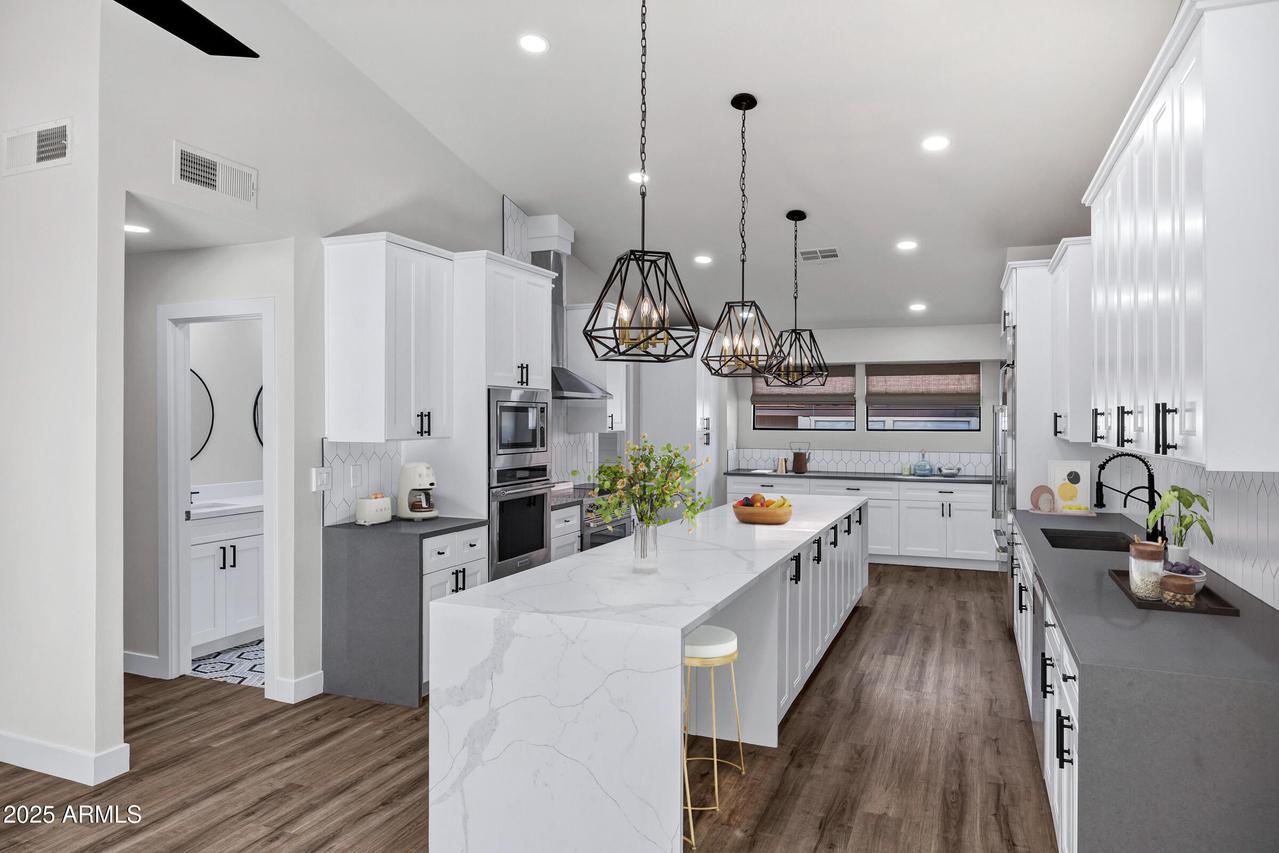 4621 E Carmen St., Phoenix, AZ 85044
