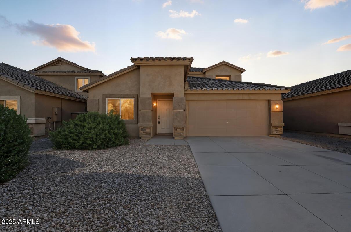 11589 W Lee Ln., Youngtown, AZ 85363