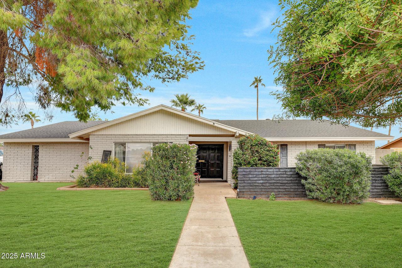 2802 E Cheryl Dr., Phoenix, AZ 85028