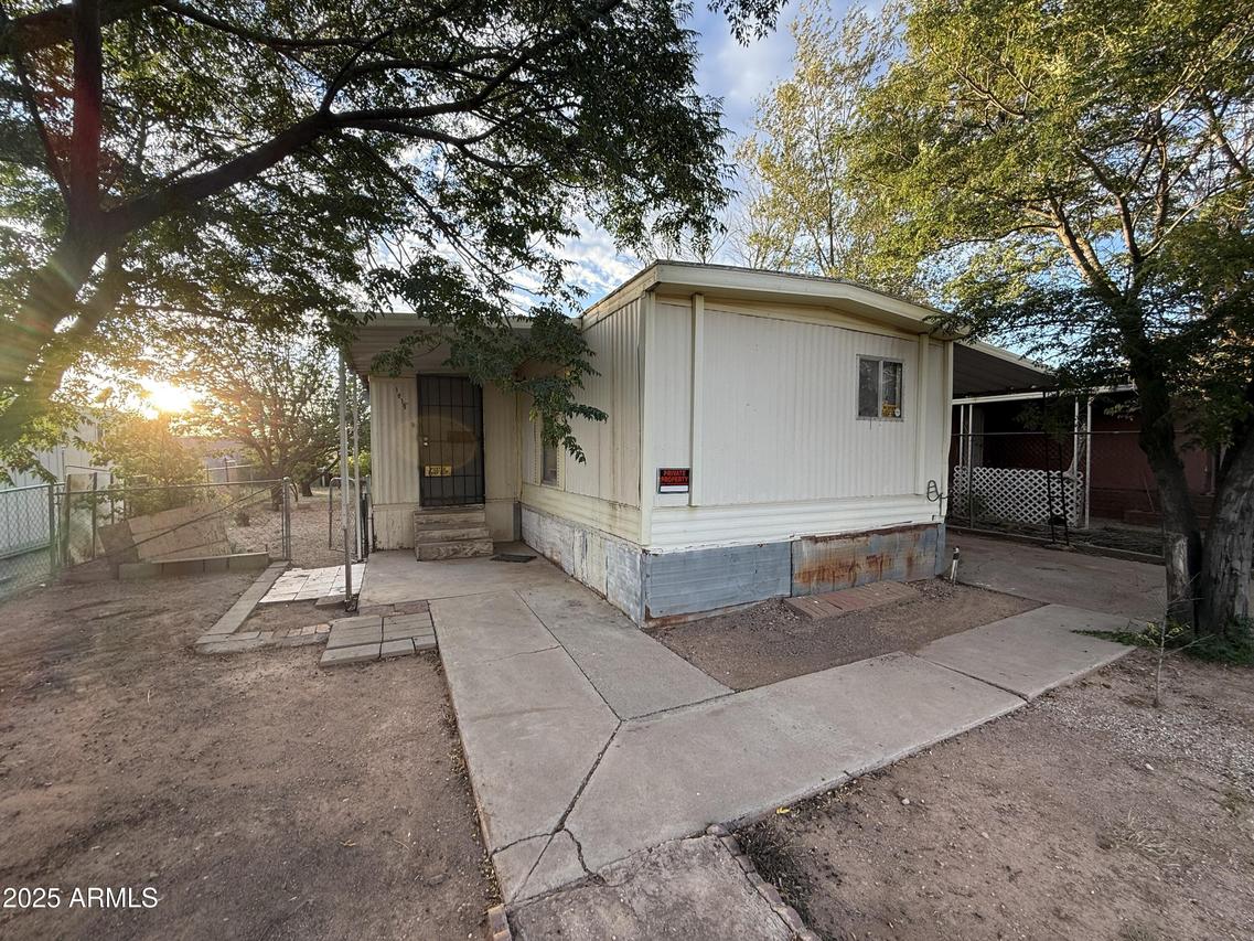 1810 Tomahawk Dr., Douglas, AZ 85607