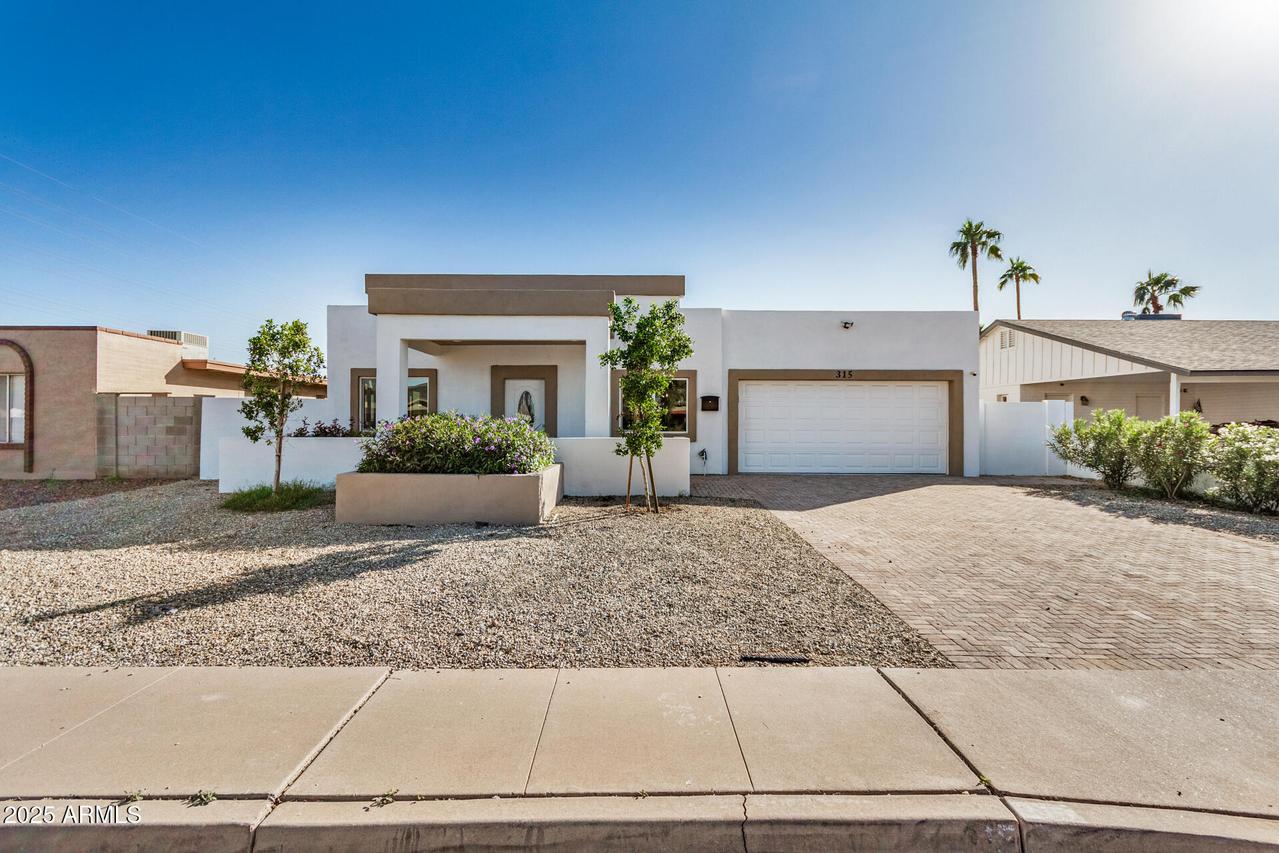 315 W Riviera Dr., Tempe, AZ 85282