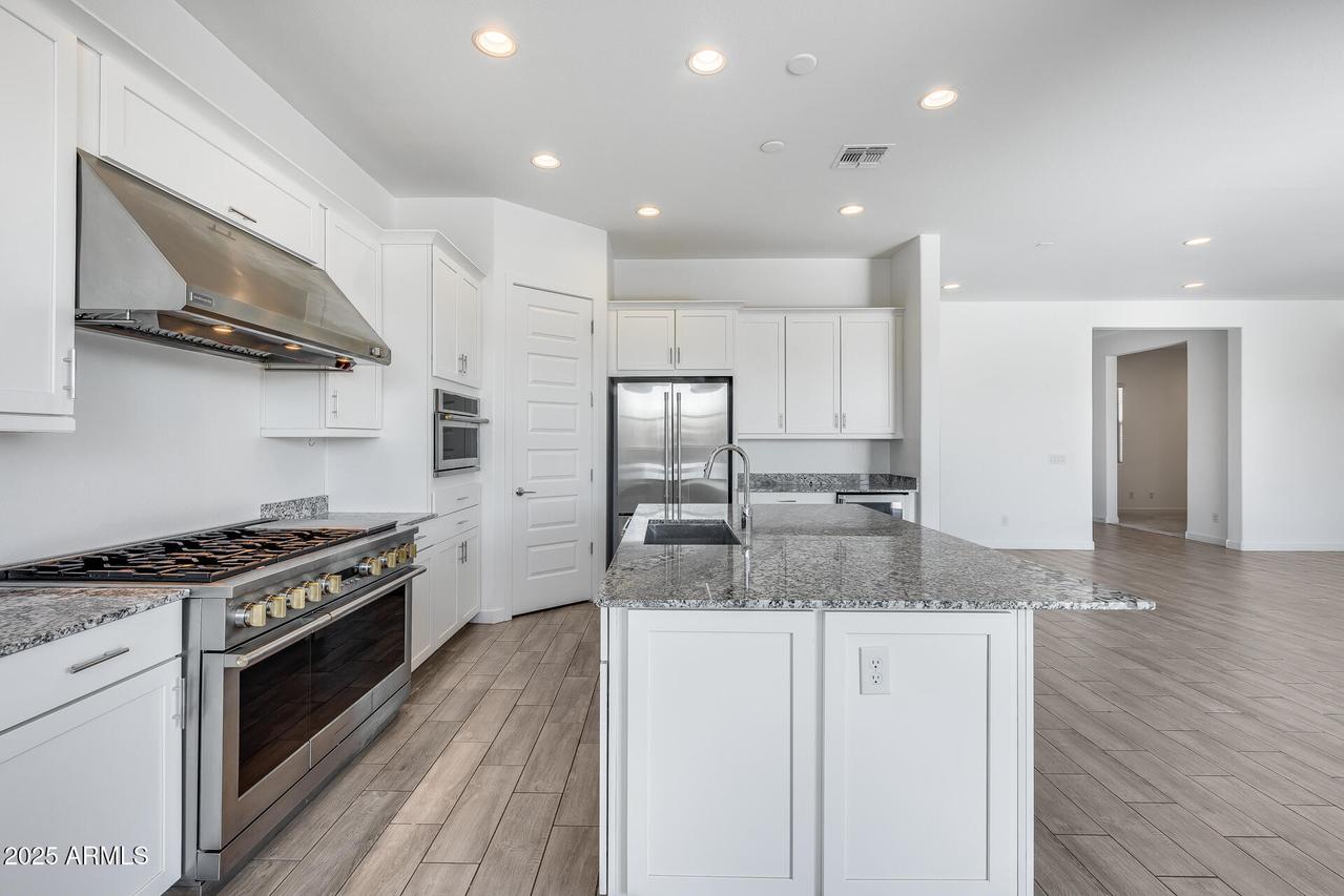 32736 N 22nd Dr., Phoenix, AZ 85085