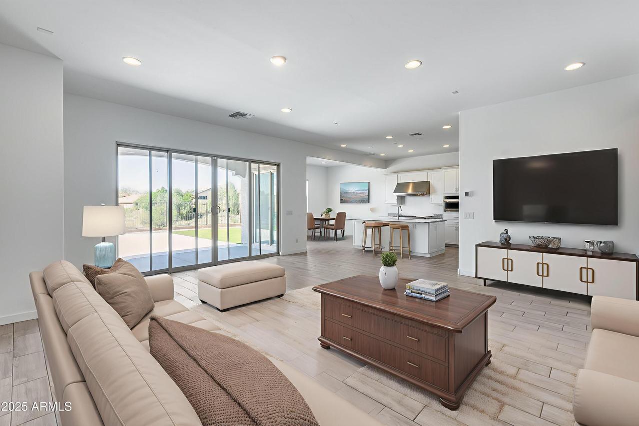 32736 N 22nd Dr., Phoenix, AZ 85085