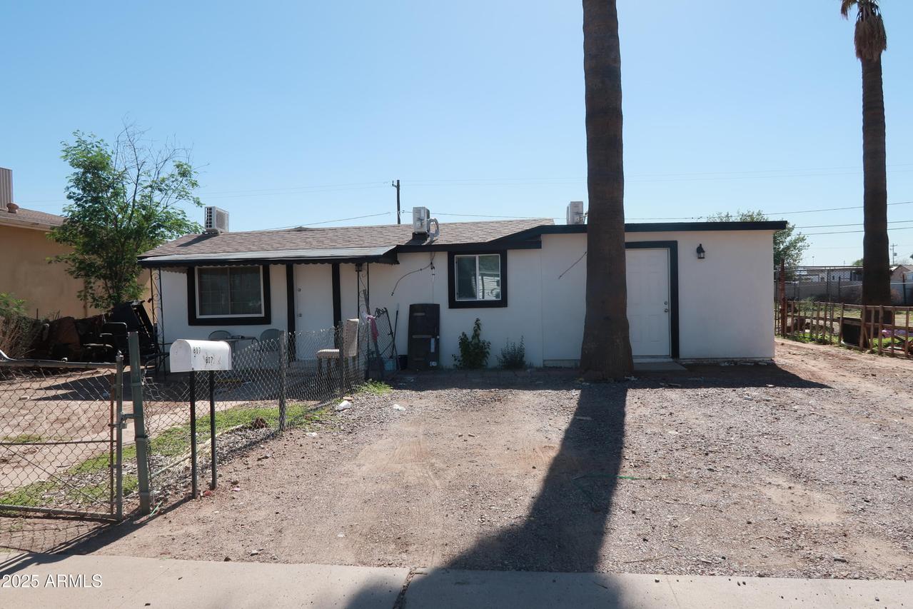 807 E Cocopah St., Phoenix, AZ 85034