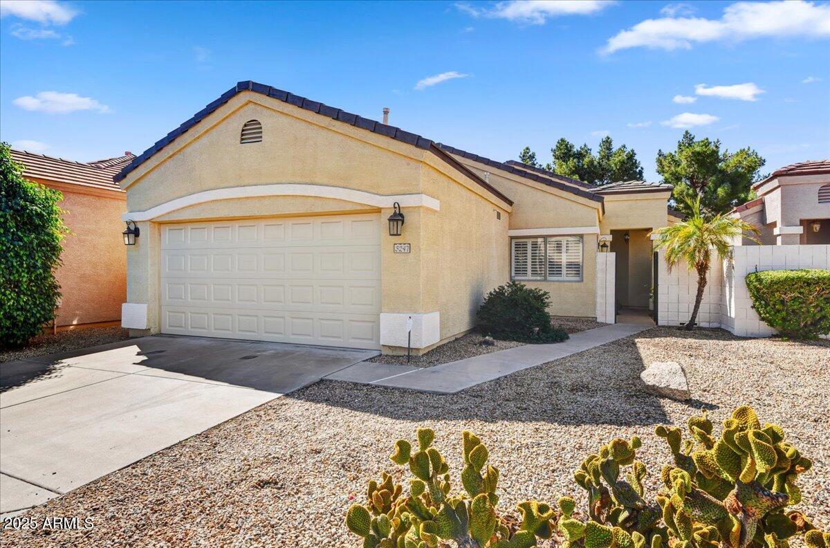 3247 E Maldonado Dr., Phoenix, AZ 85042