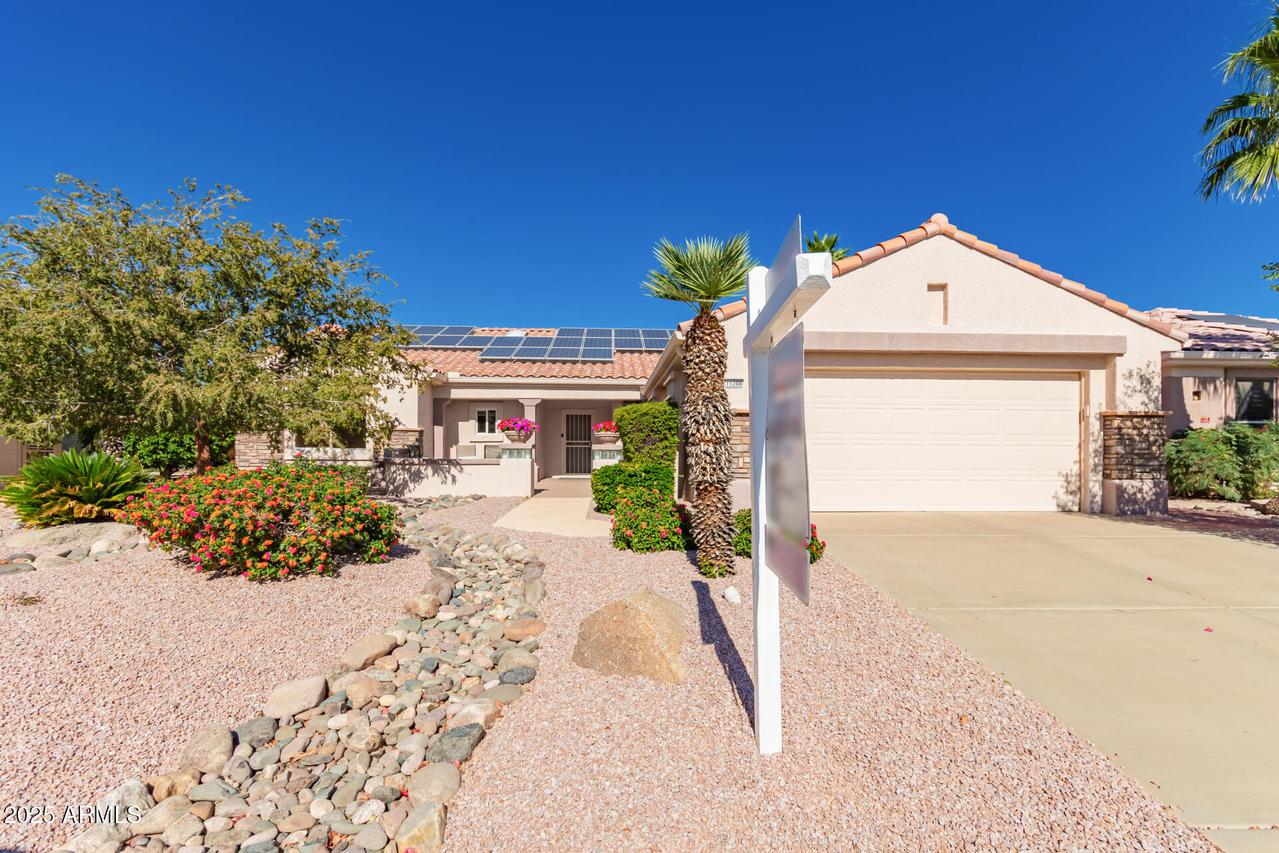 15208 W Las Brizas Ln., Sun City West, AZ 85375