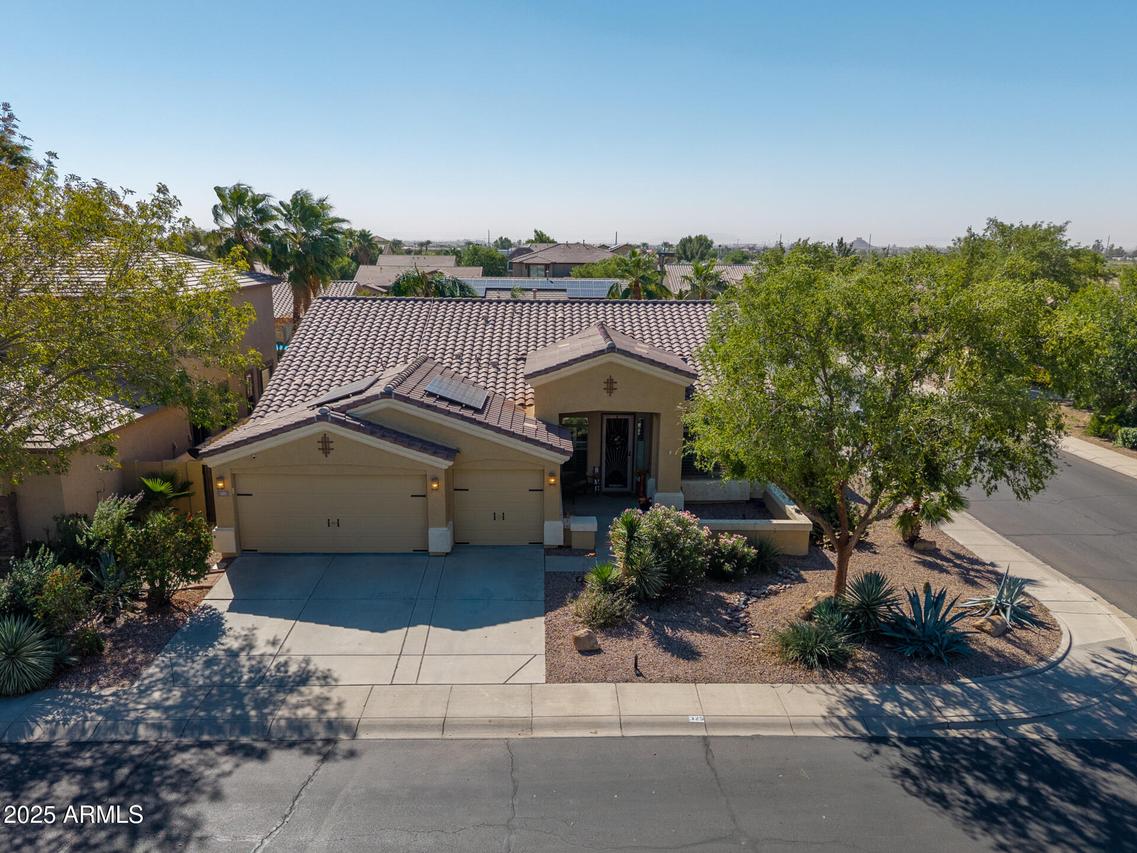 325 W Blue Lagoon Dr., Casa Grande, AZ 85122
