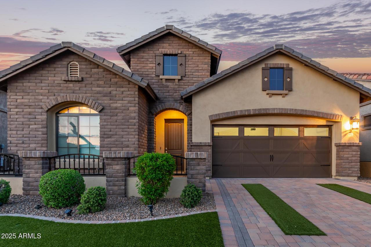 9010 E Kenwood St., Mesa, AZ 85207