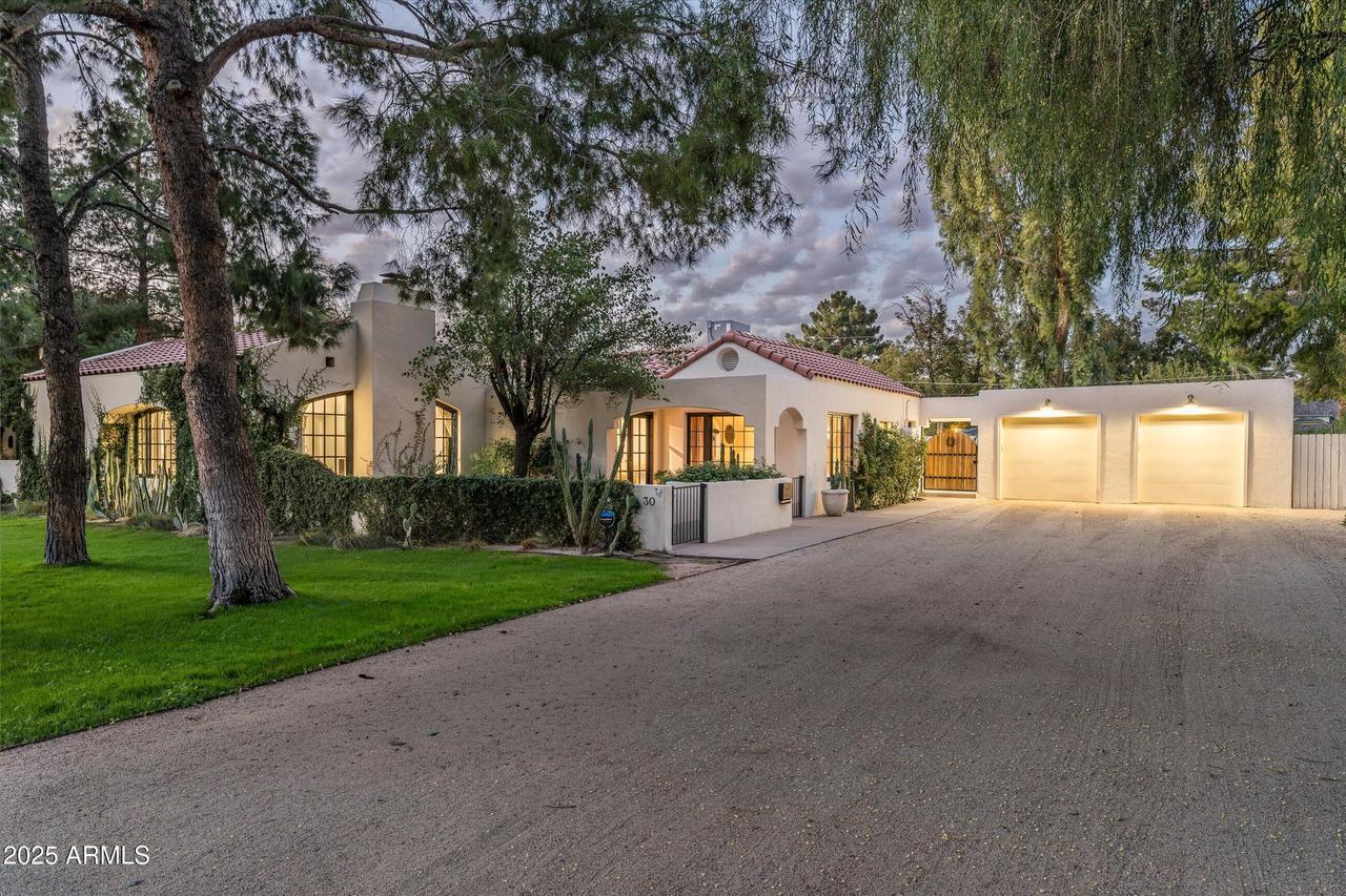 30 W Pasadena Ave., Phoenix, AZ 85013