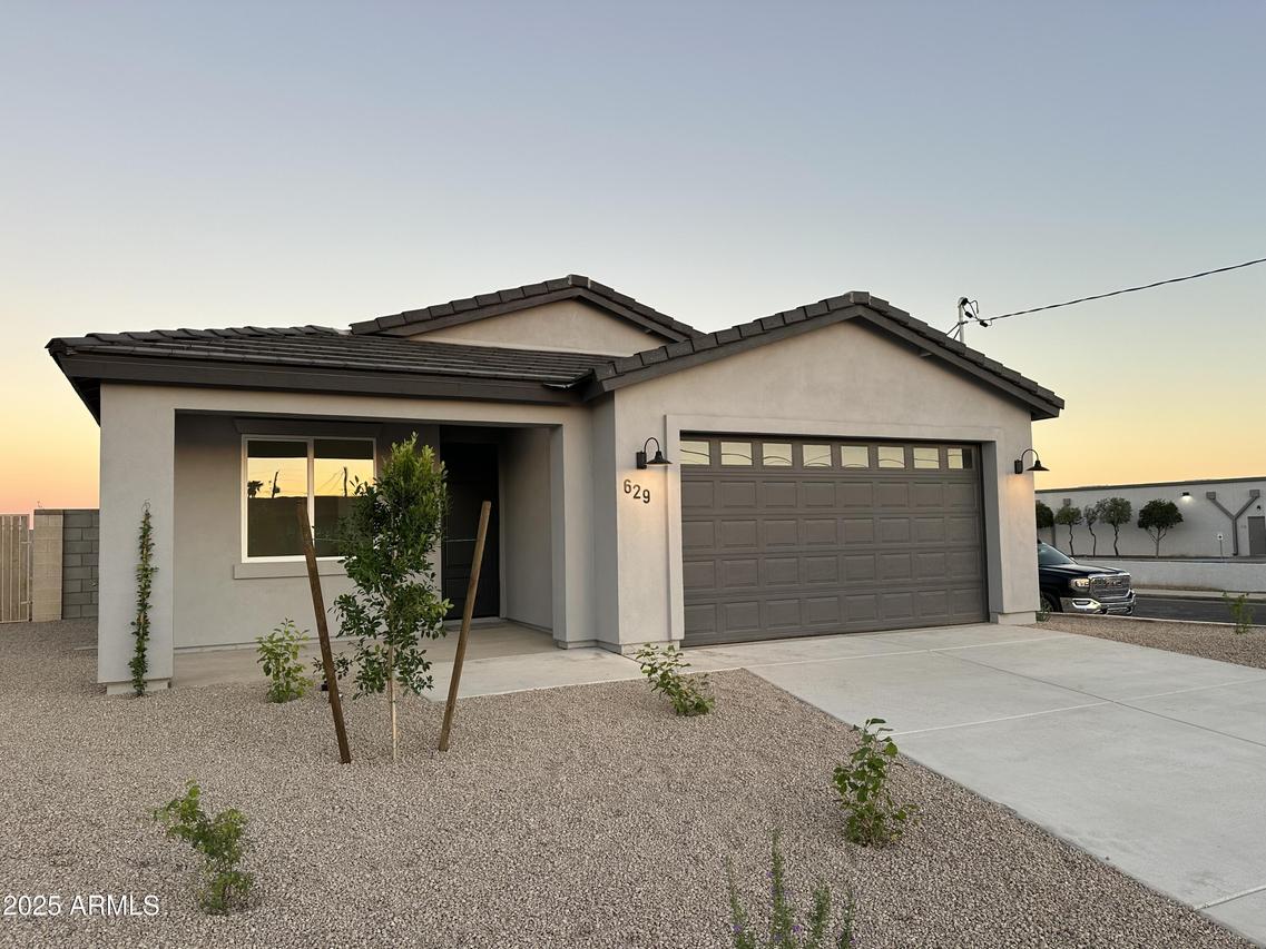 629 S 4th St., Avondale, AZ 85323