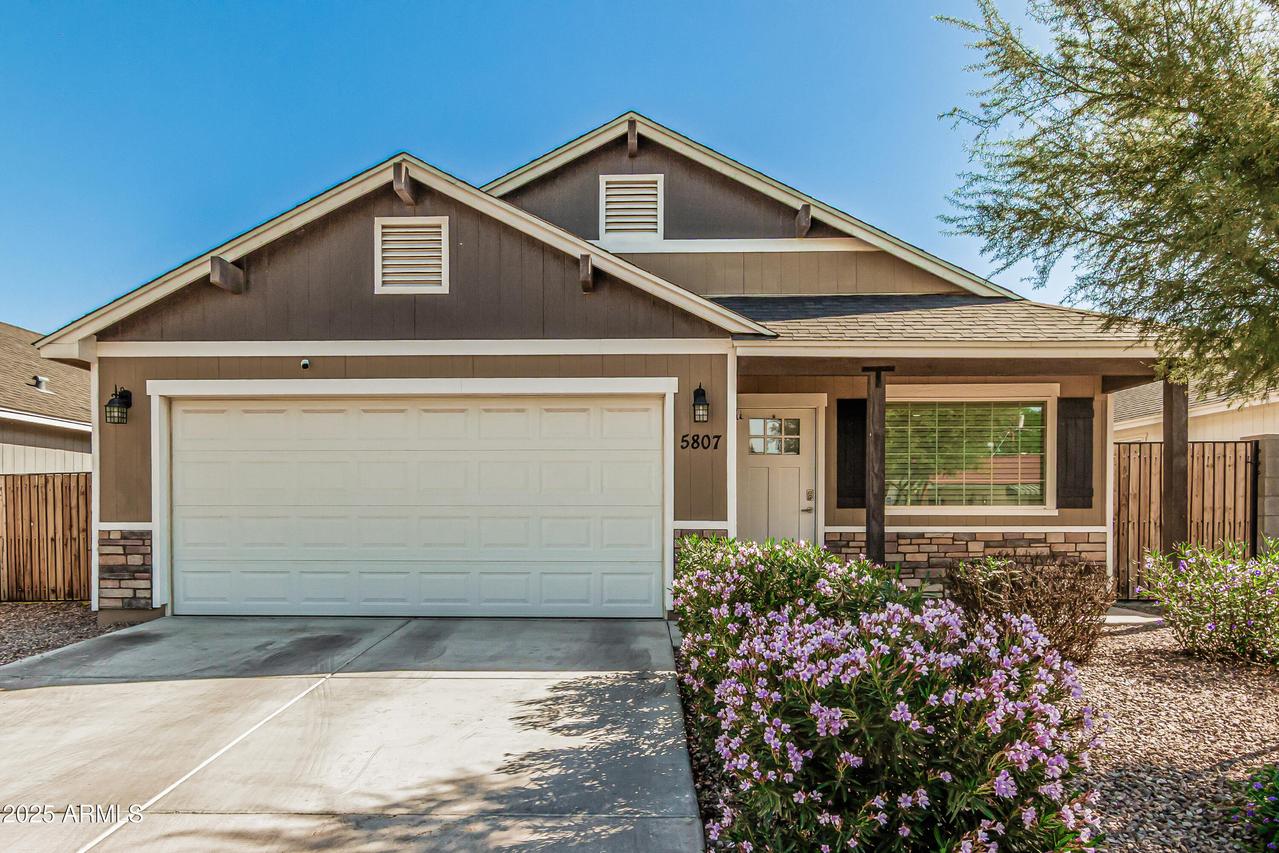 5807 S 13th Ave., Phoenix, AZ 85041
