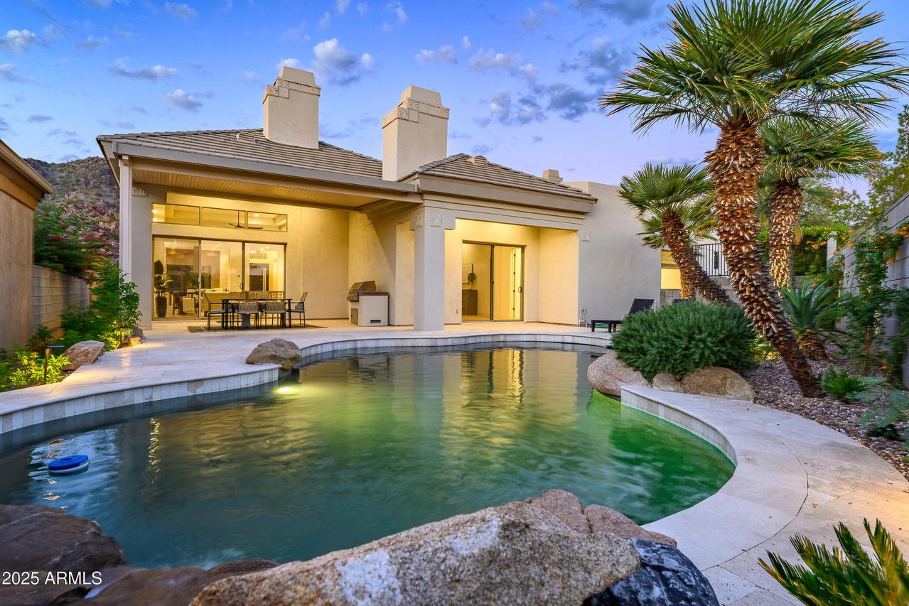 3153 E Sierra Vista Dr., Phoenix, AZ 85016