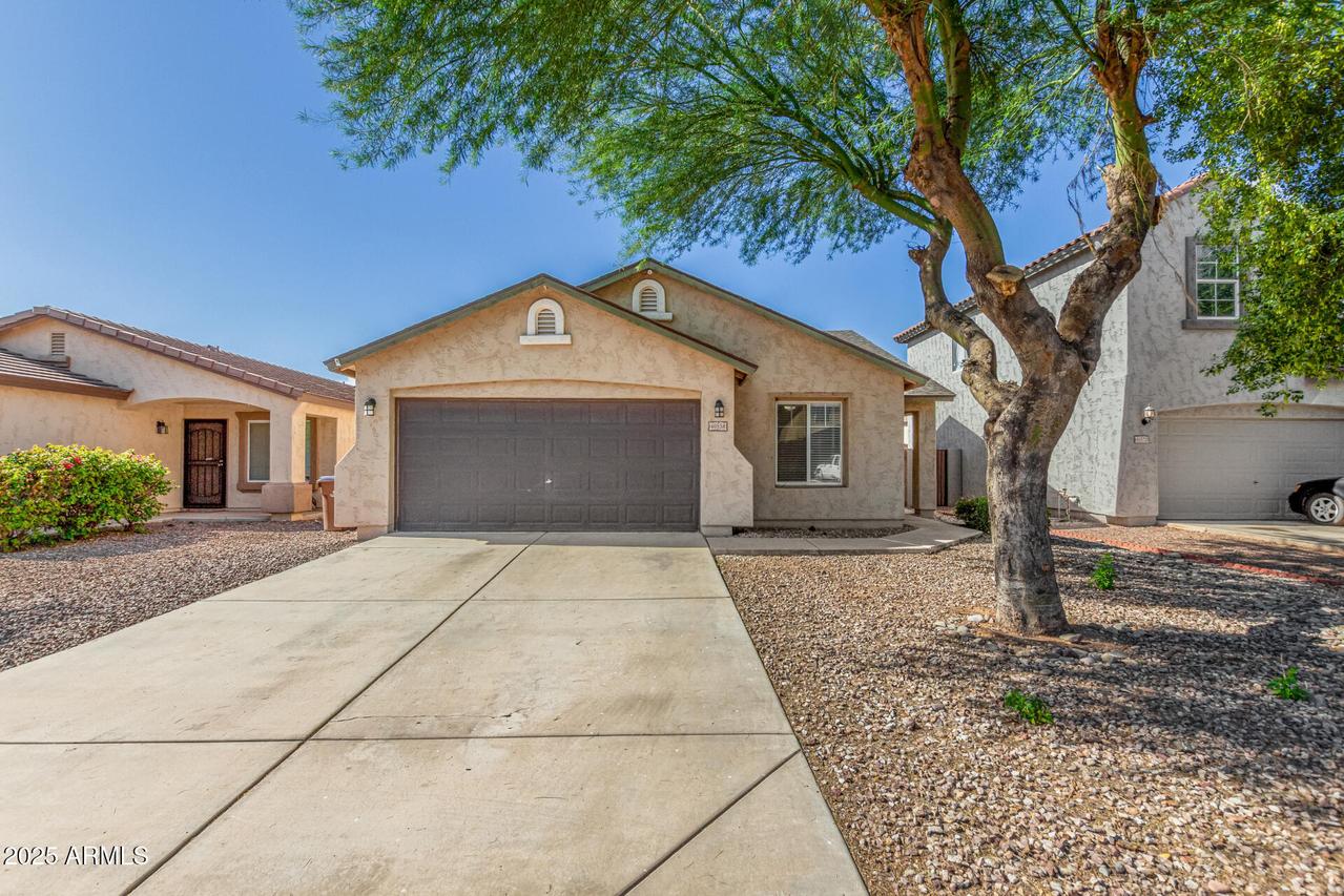 40558 N Jay Ln., San Tan Valley, AZ 85140