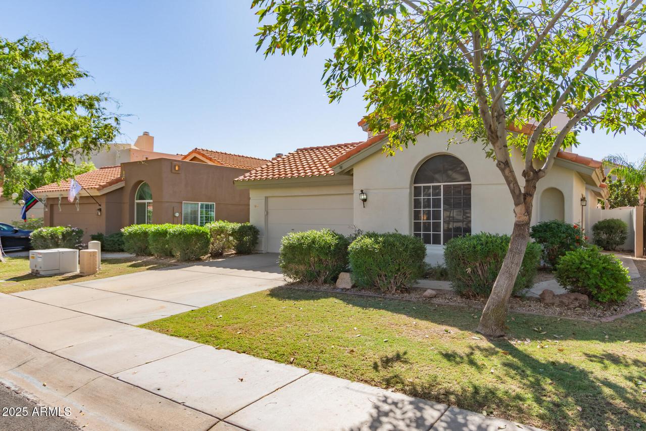 3221 E Briarwood Ter., Phoenix, AZ 85048