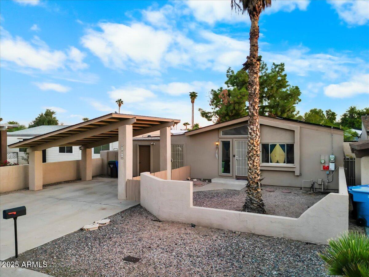 10519 W Heatherbrae Dr., Phoenix, AZ 85037