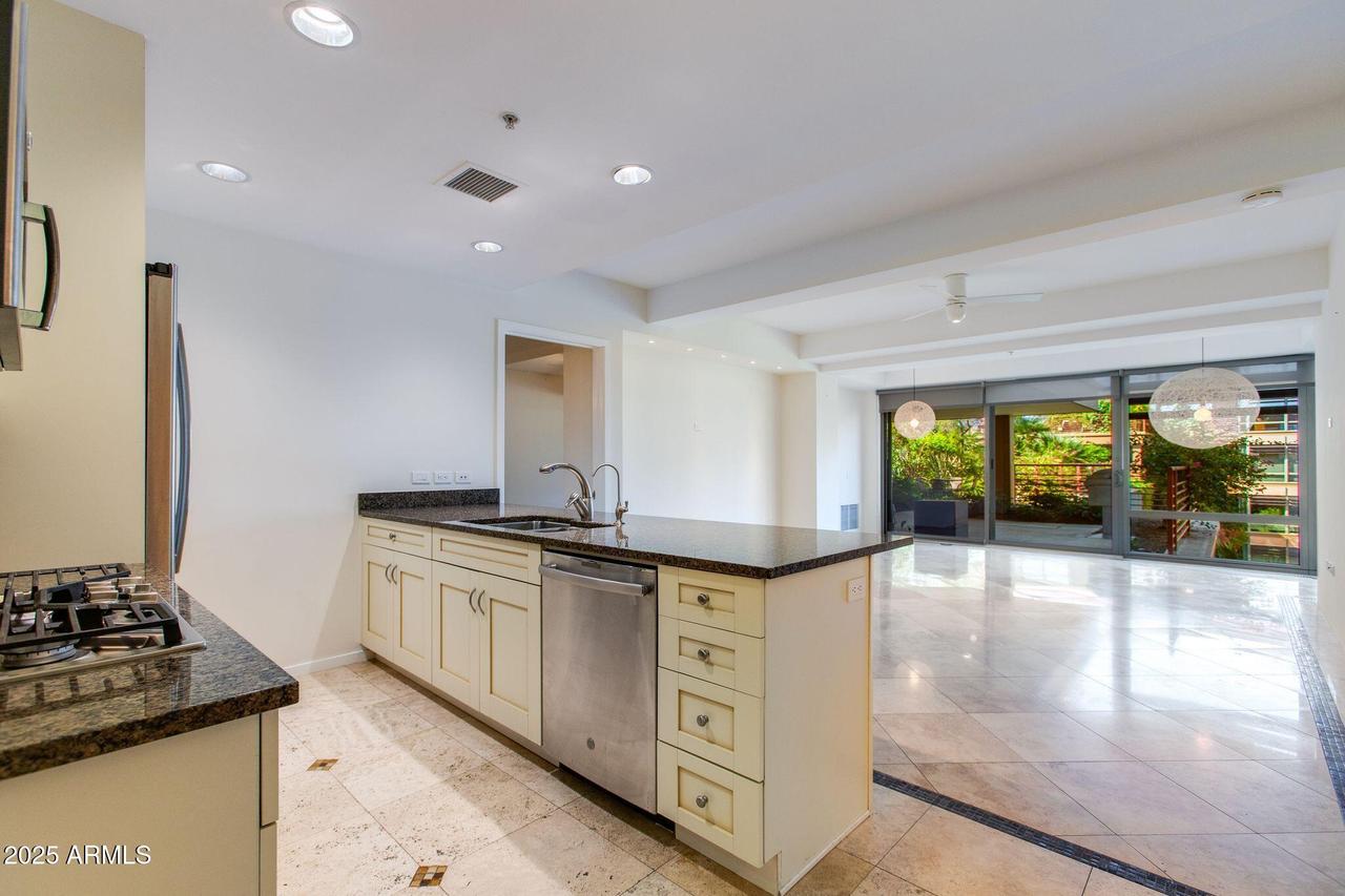 7167 E Rancho Vista Dr. #5004, Scottsdale, AZ 85251